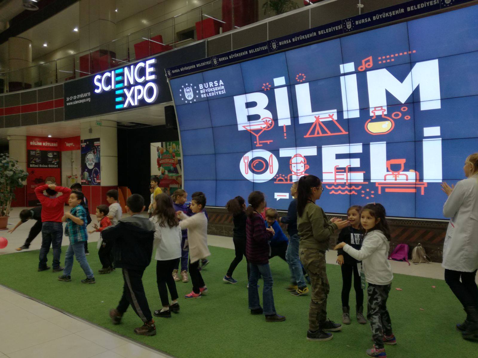 24254808_1551983668181650_7804574348296729983_o